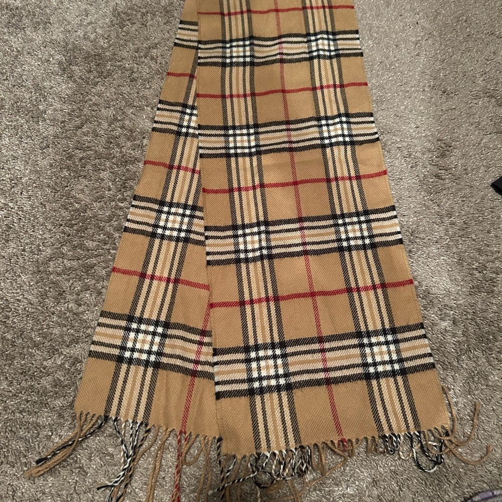 V. FRAAS Tan and Black Scarf with Fringes
